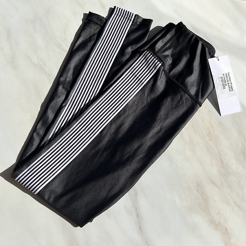 AllFenix Leggings! (NWT)